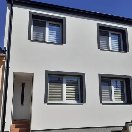 Apartman Laumar 3 Bzenec Exterior photo